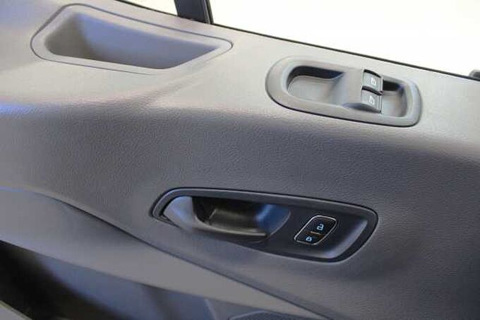 Ford Transit 350L3 Doppelkabine Pritsche Trend,1,99%* 