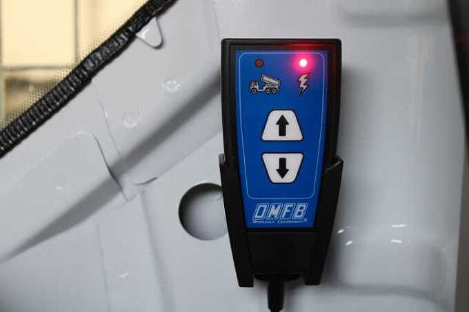 Ford Transit 350L2 3-Seiten-Kipper Trend, BEH FS/AHK 