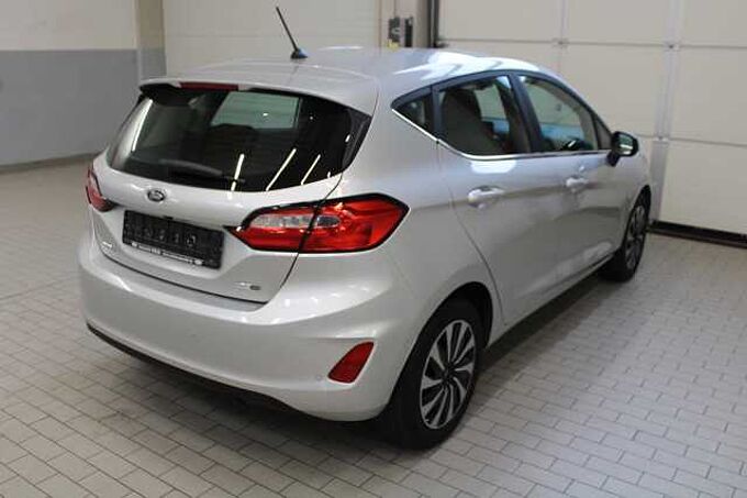 Ford Fiesta Titanium 1.0l MHEV/KAMERA/SHZ/LED/AHK/