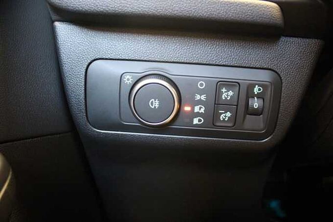 Ford Kuga 2.5l FHEV ST-Line, KAMERA/NAVI/LED