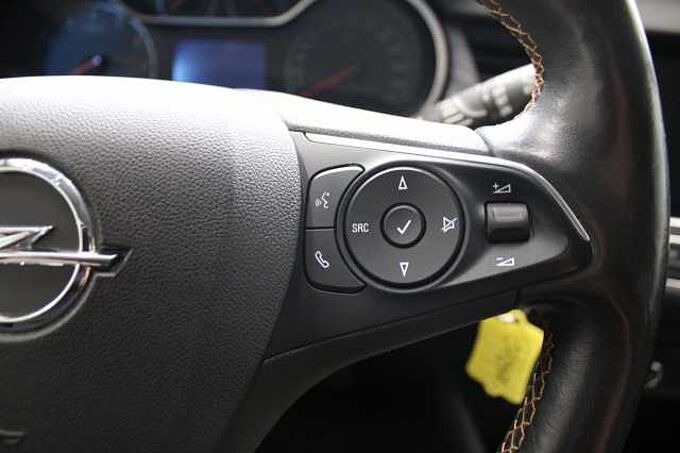 Opel Crossland X 1.2l Turbo/NAVI/KAMERA/PDC/CARPLAY/