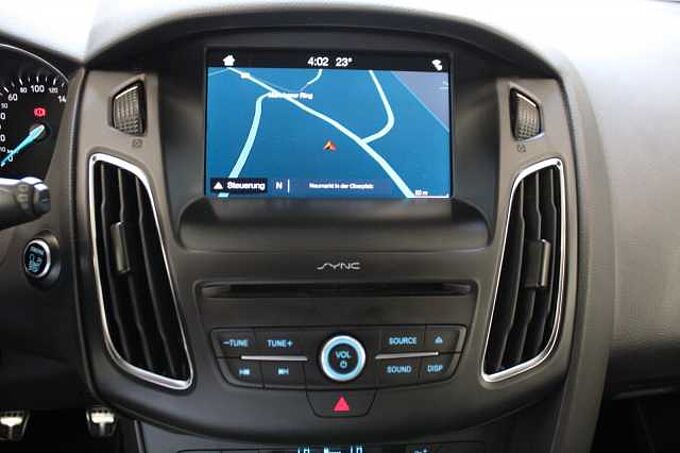 Ford Focus Lim. ST-Line 1.5l/NAVI/KAMERA/SHZ/PDC/TEMP