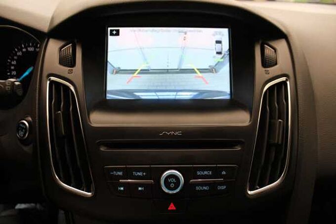 Ford Focus Lim. ST-Line 1.5l/NAVI/KAMERA/SHZ/PDC/TEMP