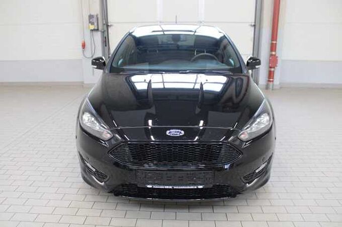 Ford Focus Lim. ST-Line 1.5l/NAVI/KAMERA/SHZ/PDC/TEMP
