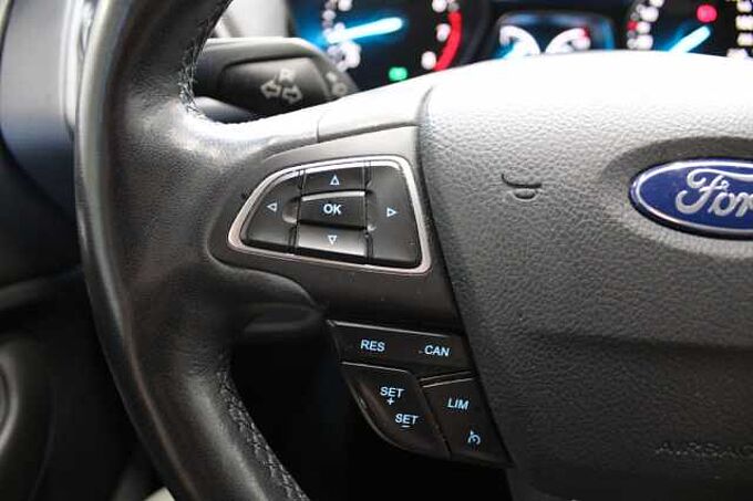 Ford Kuga Cool & Connect 1.5l/NAVI/AHK/PDC/LMR/SHZ/