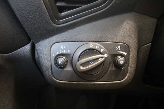 Ford Kuga Cool & Connect 1.5l/NAVI/AHK/PDC/LMR/SHZ/