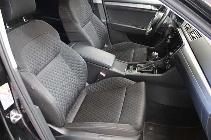 SKODA Superb Combi Style 2.0l TDI Auto./NAVI/ACC/AHK