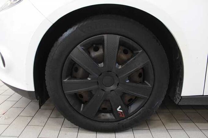 Ford Focus Turnier Trend 1.6l TDCI/AHK/KLIMA/RADIO