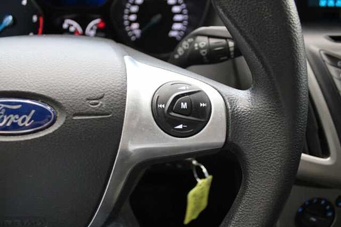 Ford Focus Turnier Trend 1.6l TDCI/AHK/KLIMA/RADIO
