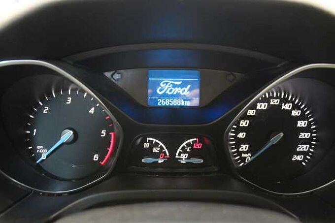 Ford Focus Turnier Trend 1.6l TDCI/AHK/KLIMA/RADIO