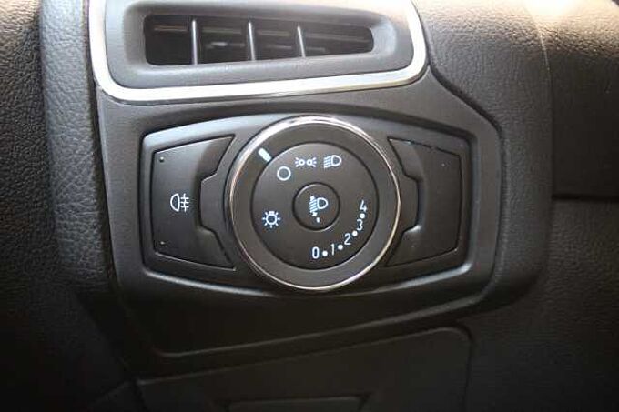 Ford Focus Turnier Trend 1.6l TDCI/AHK/KLIMA/RADIO