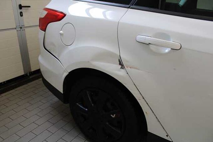 Ford Focus Turnier Trend 1.6l TDCI/AHK/KLIMA/RADIO