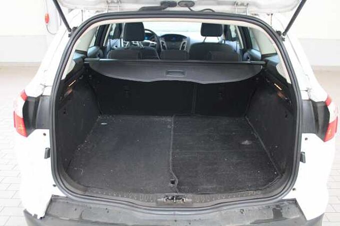 Ford Focus Turnier Trend 1.6l TDCI/AHK/KLIMA/RADIO