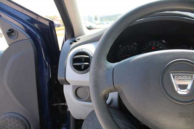 Dacia Logan MCV II Kombi Essentiel 1.2l / Radio /