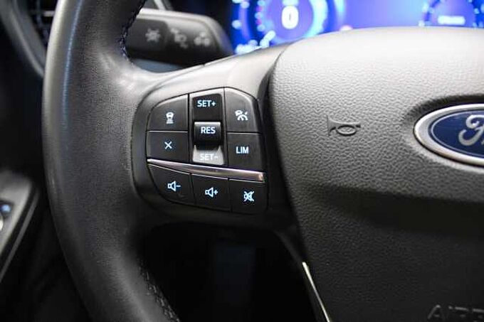Ford Kuga Titanium 1.5l EcoBoost/ACC/NAVI/KAMERA/LED/