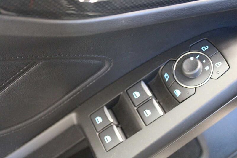 Ford Focus Turnier 1.0 Aut. ST-Line X, PANORAMA/B&O