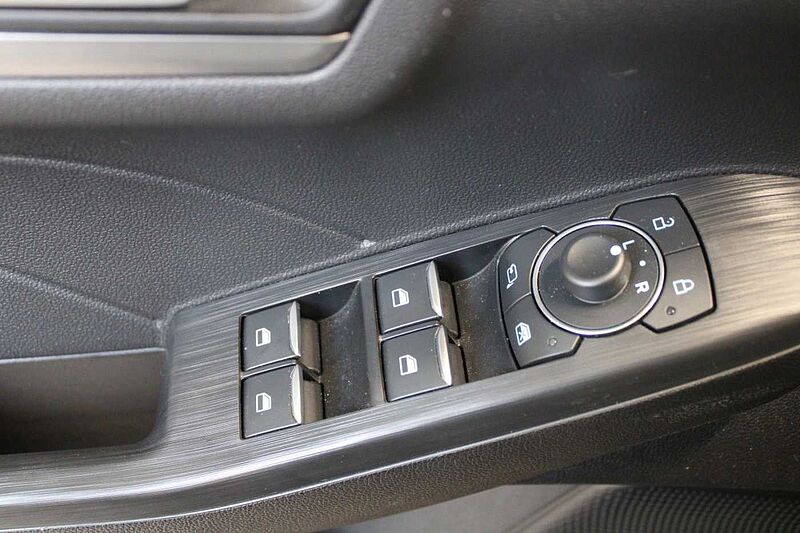 Ford Kuga Plug-in-Hybrid Titanium, NAVI/KAMERA/LED