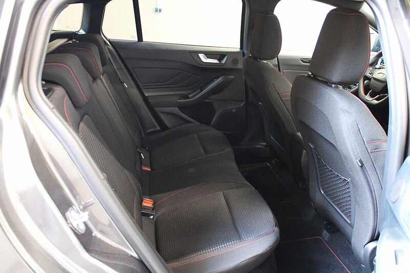 Ford Focus Turnier 1.0 Aut. ST-Line X, AHK/PANORAMA