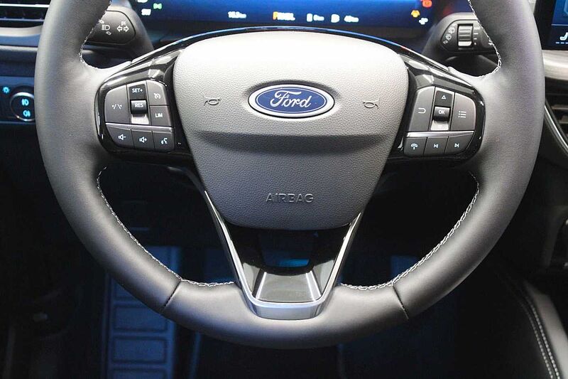 Ford Kuga 2.5l PHEV Active, KAMERA/NAVI/LED