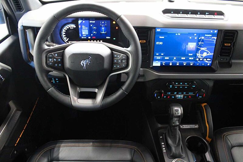 Ford Bronco Badlands 2.7 V6 e-4WD First Edition, NAVI