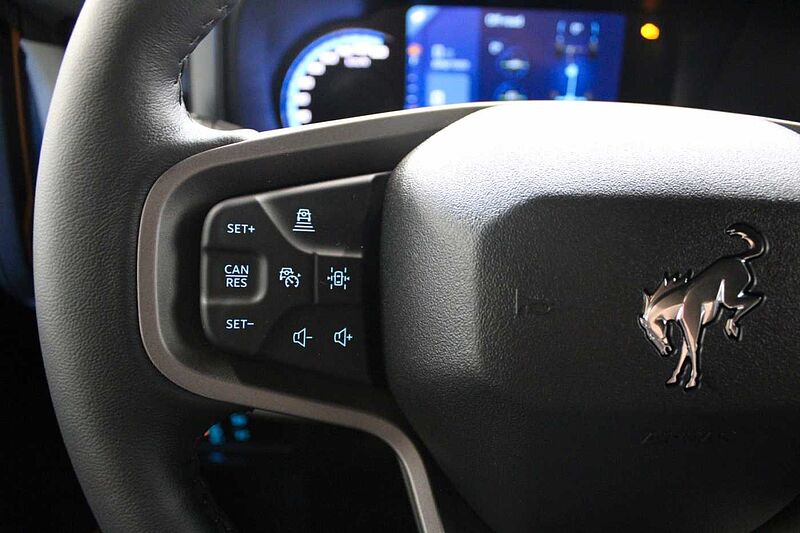 Ford Bronco Badlands 2.7 V6 e-4WD First Edition, NAVI