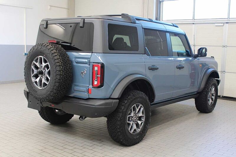 Ford Bronco Badlands 2.7 V6 e-4WD First Edition, NAVI