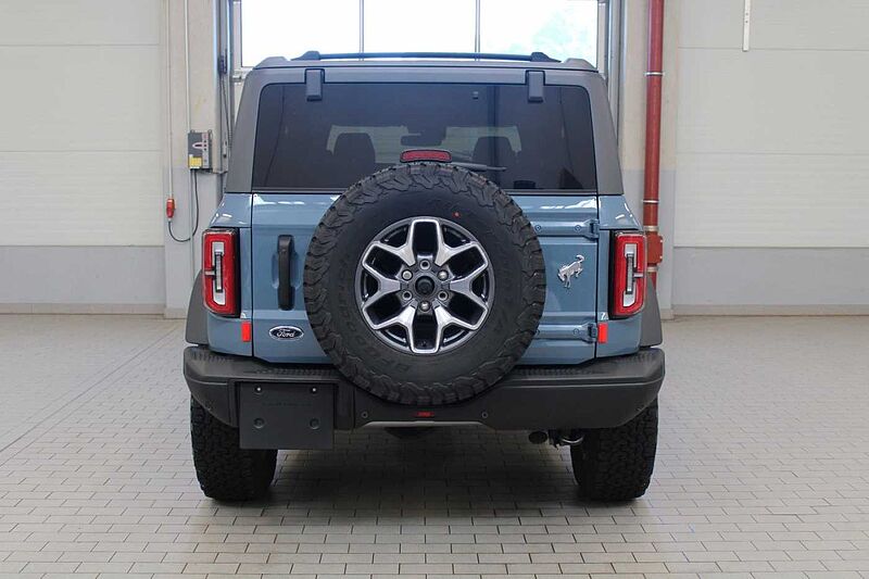 Ford Bronco Badlands 2.7 V6 e-4WD First Edition, NAVI