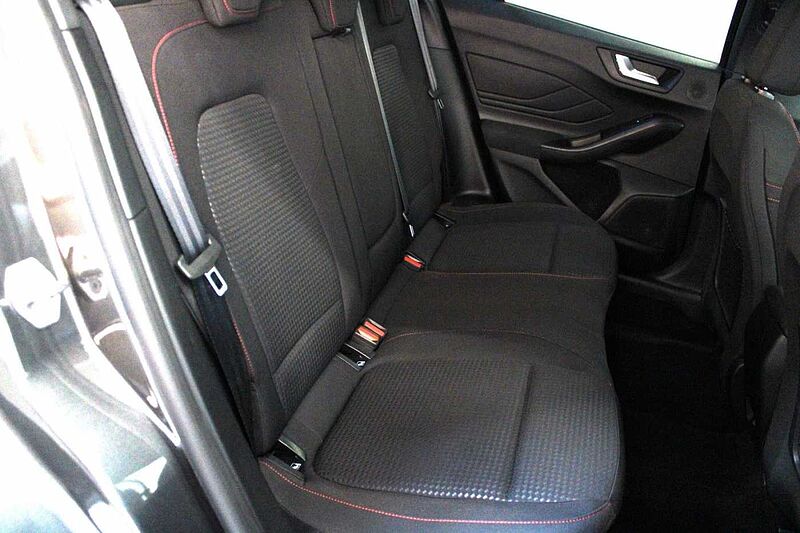 Ford Focus Lim. ST-Line 1.0l MHEV/LED/ACC/KAMERA/AHK/