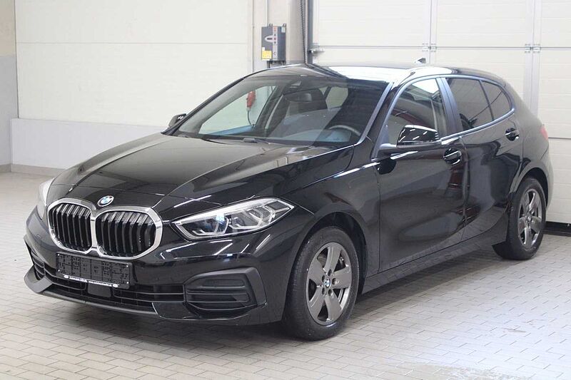 BMW 118 d Limo. Advantage /LED/LIVE-COCKPIT-PLUS/PDC/