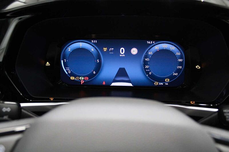 Ford Tourneo Connect L1 Titanium Auto. , LED/NAVI/SHZ