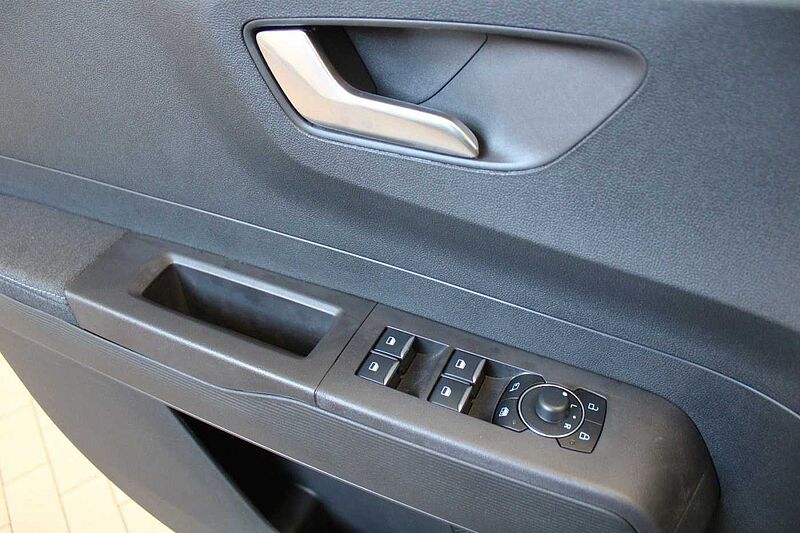 Ford Tourneo Courier Elektro Active, KAMERA/NAVI/LMR