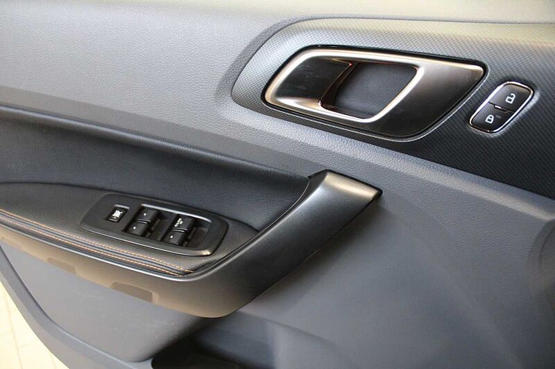 Ford Ranger Wildtrak DoKa 3.2l Auto. /ROLLO/ACC/STAND/