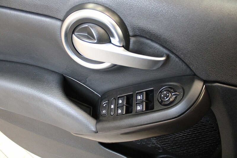 Fiat 500X S-Design Urban Black Edition 1.4l Auto/NAVI