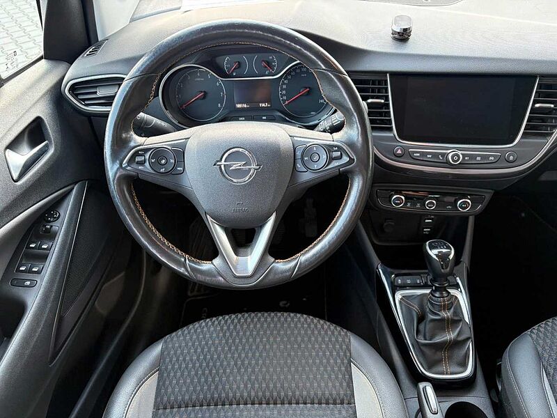 Opel Crossland X 1.2l Turbo/NAVI/KAMERA/PDC/CARPLAY/