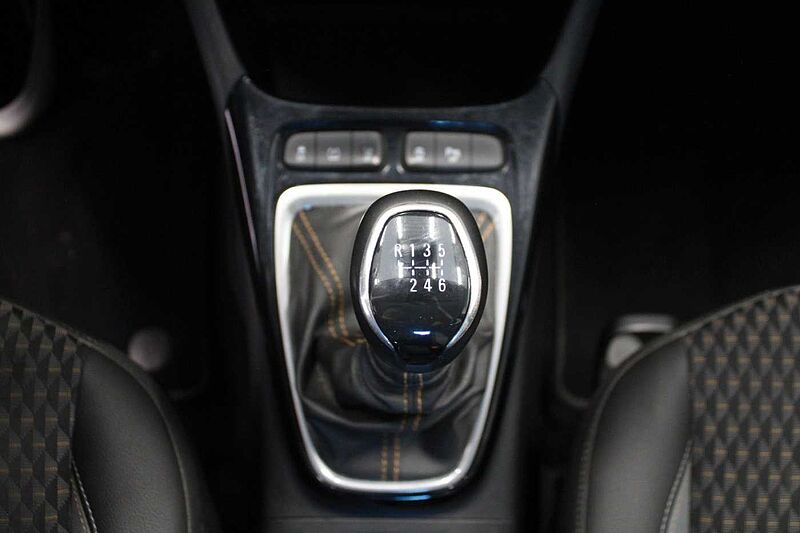 Opel Crossland X 1.2l Turbo/NAVI/KAMERA/PDC/CARPLAY/