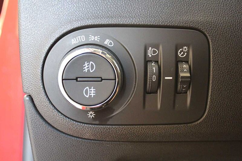 Opel Crossland X 1.2l Turbo/NAVI/KAMERA/PDC/CARPLAY/