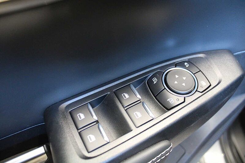 Ford Ranger Platinum DoKa 3.0 Auto, EL. ROLLO/AHK/iACC