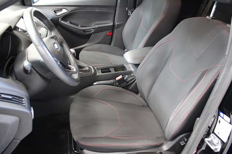 Ford Focus Lim. ST-Line 1.5l/NAVI/KAMERA/SHZ/PDC/TEMP