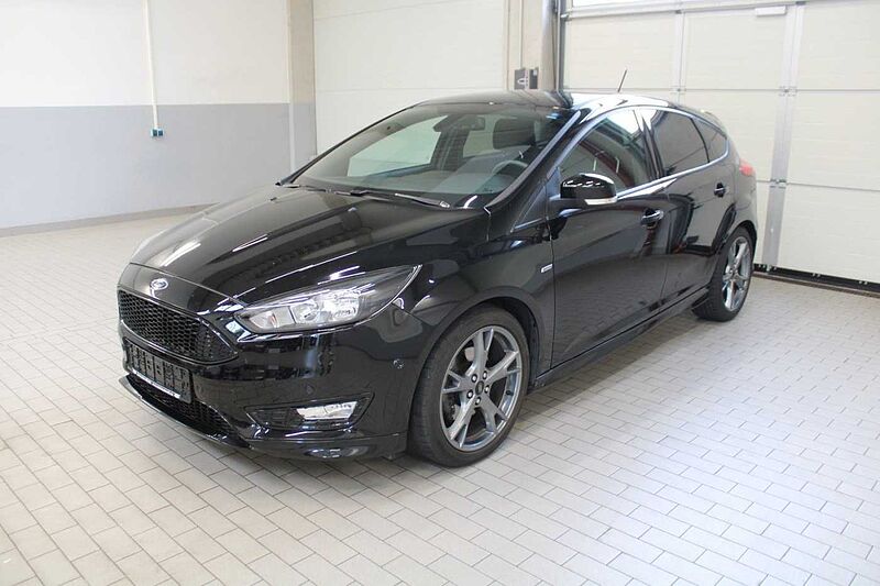 Ford Focus Lim. ST-Line 1.5l/NAVI/KAMERA/SHZ/PDC/TEMP