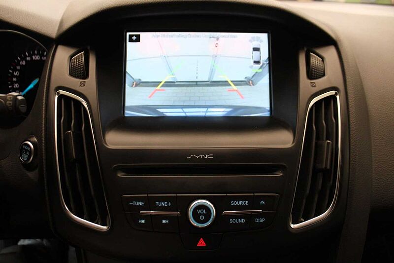 Ford Focus Lim. ST-Line 1.5l/NAVI/KAMERA/SHZ/PDC/TEMP