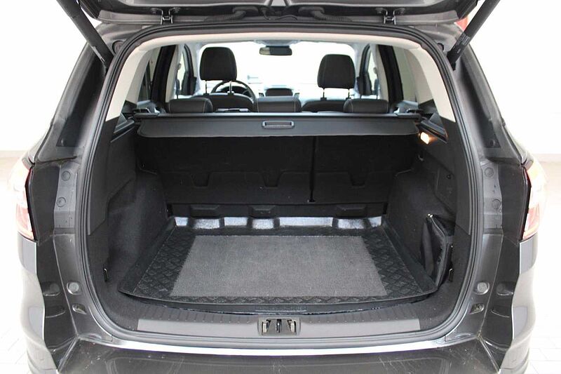 Ford Kuga Vignale 2.0l Auto. /ACC/KAMERA/PANO/MEMORY/