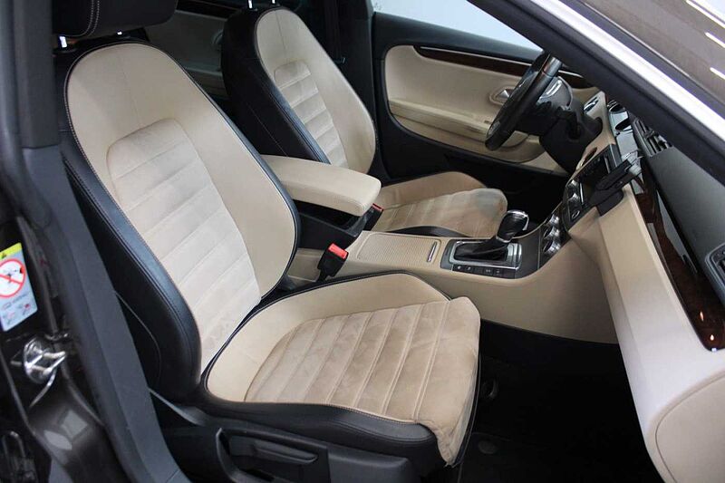 Volkswagen CC 2.0l TDI 4Motion Auto. /R-LINE/NAVI/ACC/AHK/