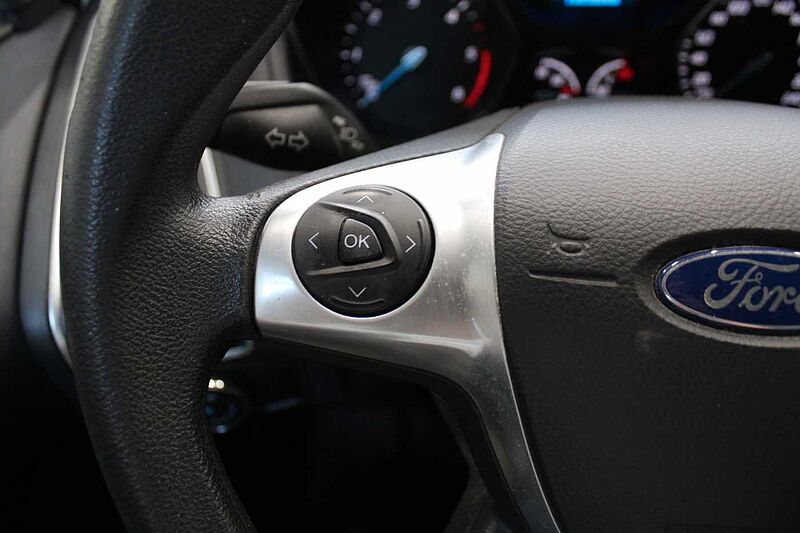 Ford Focus Turnier Trend 1.6l TDCI/AHK/KLIMA/RADIO