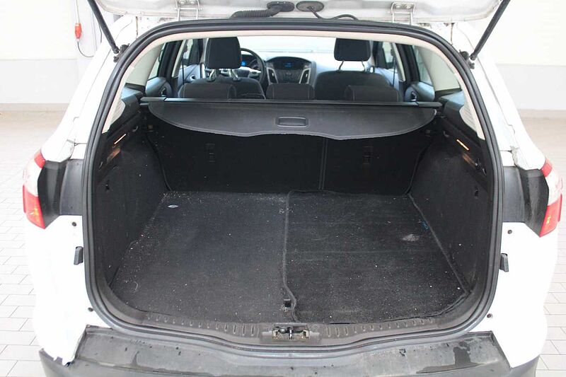 Ford Focus Turnier Trend 1.6l TDCI/AHK/KLIMA/RADIO