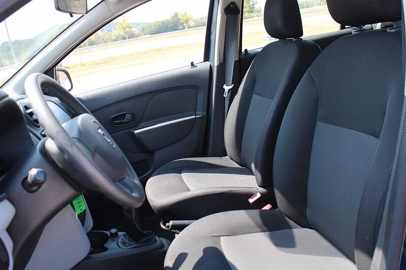 Dacia Logan MCV II Kombi Essentiel 1.2l / Radio /