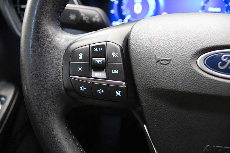 Ford Kuga Titanium 1.5l EcoBoost/ACC/NAVI/KAMERA/LED/